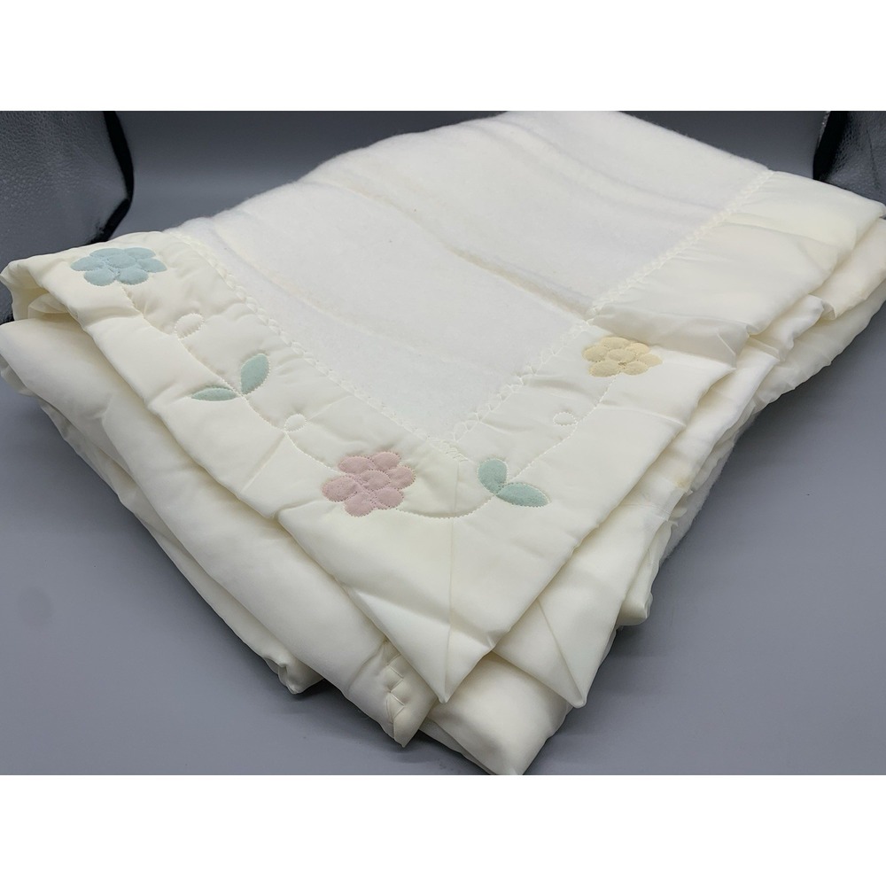 Vintage Quiltex Baby Blanket  Edge Trim 48" x 70" Flowers Cream Color Union made